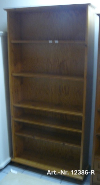 Holzregal